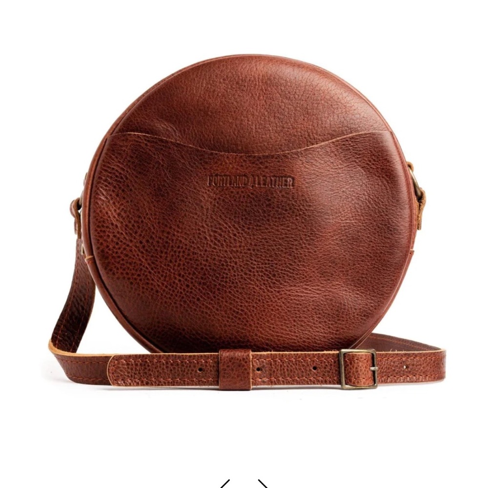 Portland Leather Large Nutmeg Circle Crossbody